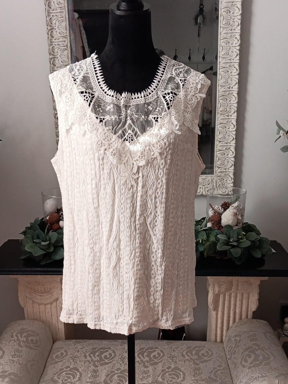 Lace-Trim Sleeveless Crochet Lace Tank Top - Ivory